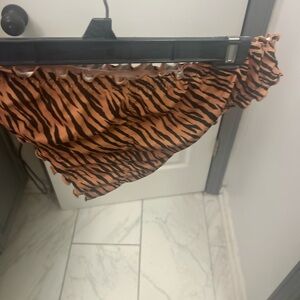 NWOT Shade and Shore animal print bikini bottom.